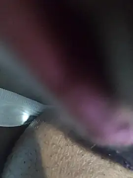 Daddyishere_19 webcam