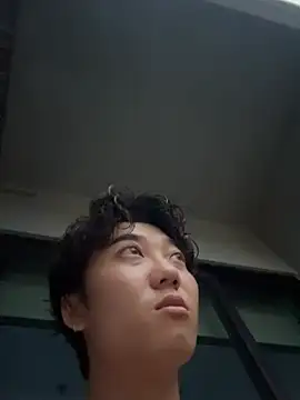 YourBadboy718 webcam