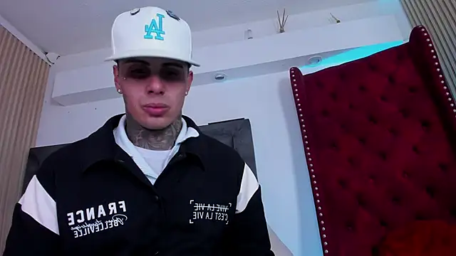 Kael_Calle webcam