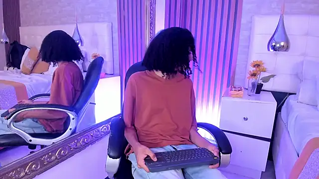 KyleeSmiith webcam