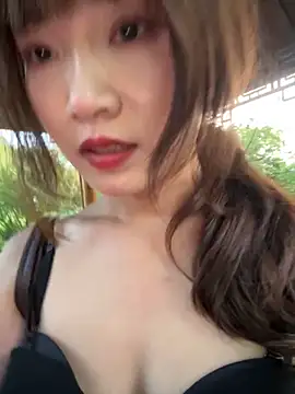 louisayueyue webcam
