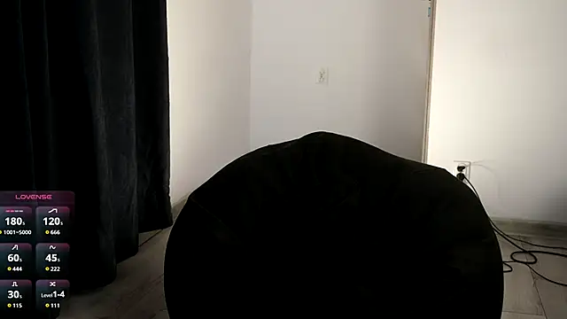 Jonathan___123 webcam