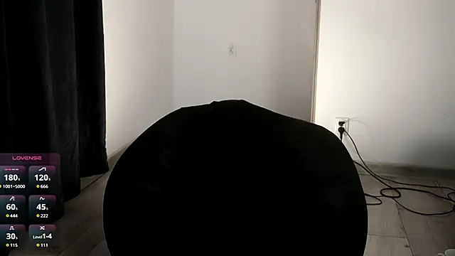 Jonathan___123 webcam