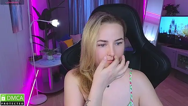 Mira_Mermayd webcam