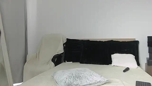 Layla23a webcam