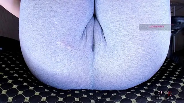 Cameltoe_squirt_inPants webcam