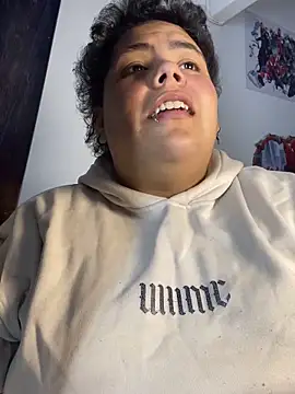 Hailey_Curvy webcam