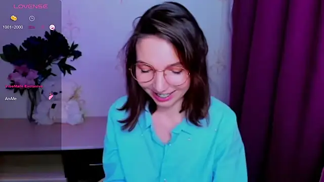 kindhazelhere_ (F young) - I want to show you my most erogenous par