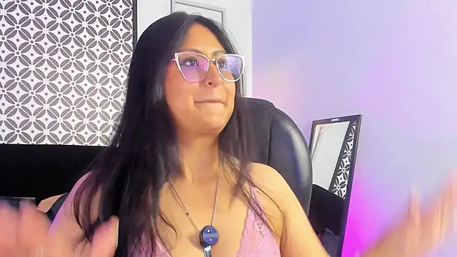 Amber_gold_ webcam