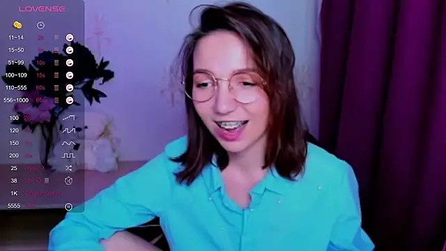 KindHazelHere_ webcam