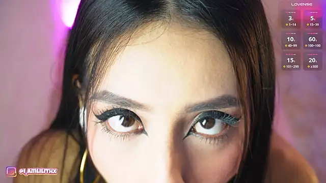 Watch ItsJuli live on EroticFlix - High definition streams