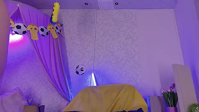 Watch GiselOrtiz live on EroticFlix - High definition streams