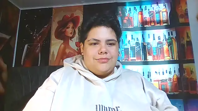 Hailey_Curvy live cam
