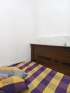 Amisha-35 webcam
