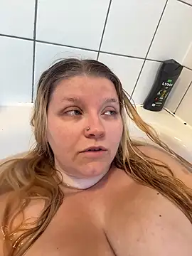 LucieLouBabe live cam