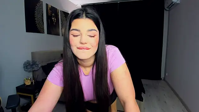 AlluringAriel webcam