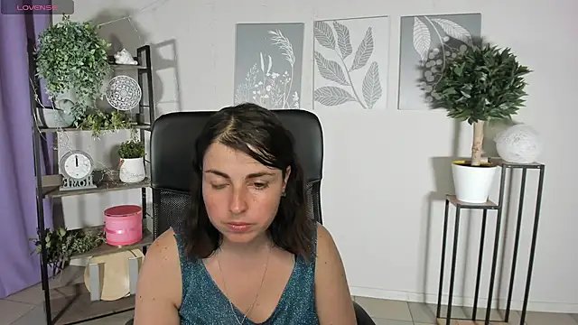 MartaEdams webcam