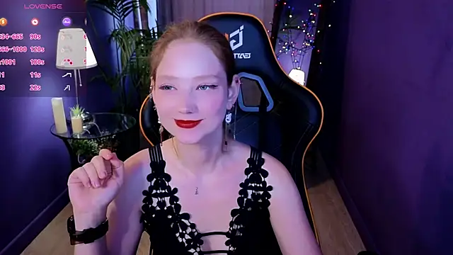 your_lilith_ (F young) - massage for ass
