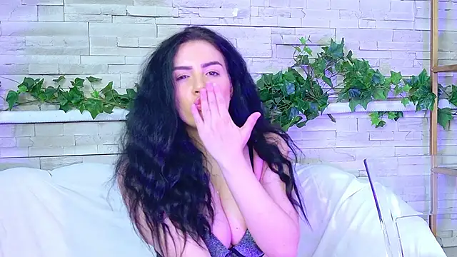 ingridmyst (F young) - Last tipper win 5 mins toys control!!!!