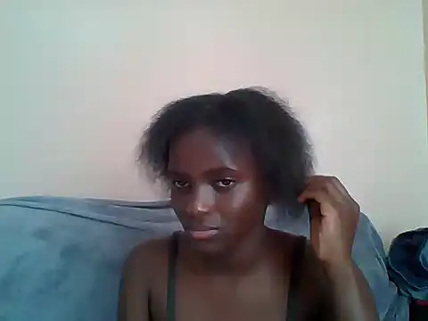 Beauty-Glam live cam on StripChat