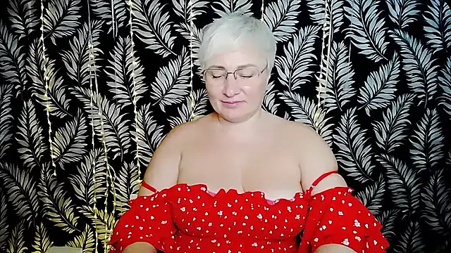olivia_playful (F milf) - Dirty talk, hot, passionate, friendly