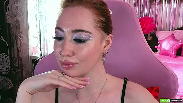 Watch TinaBrook live on EroticFlix - High definition streams
