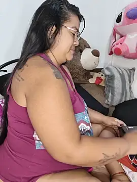 Watch NARNYALABELLA live on EroticFlix - High definition streams