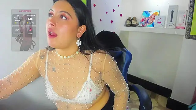 Watch Dakota_lee03 live on EroticFlix - High definition streams