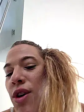 Luna_Lynn live cam