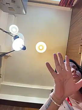 Hotmomcheckk_ webcam