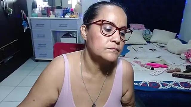 Watch pervert_mommy_ live on EroticFlix - High definition streams