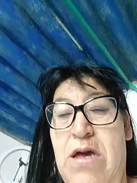 Watch clarita_01 live on EroticFlix - High definition streams