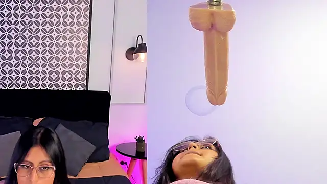 amber_gold_'s live room