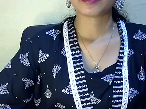 Watch Shab_M live on EroticFlix - High definition streams