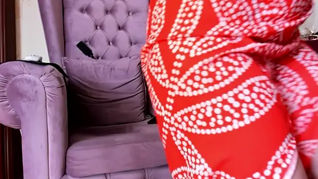 LadyLeather webcam