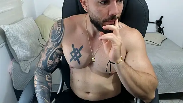Isaac_Carter webcam