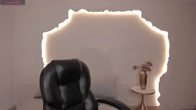 ArianaDumont webcam