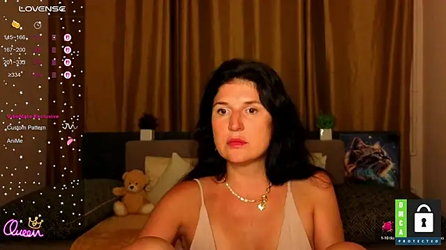 Alianna_Solo_Kisses webcam