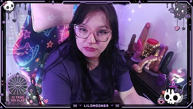 LiloMoon69 webcam