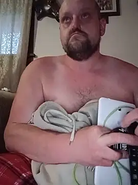SaltedBuzz95 webcam