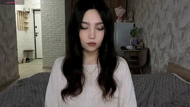 Qwami_Amie webcam