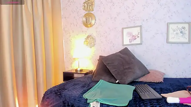 Martinacurvy_ webcam