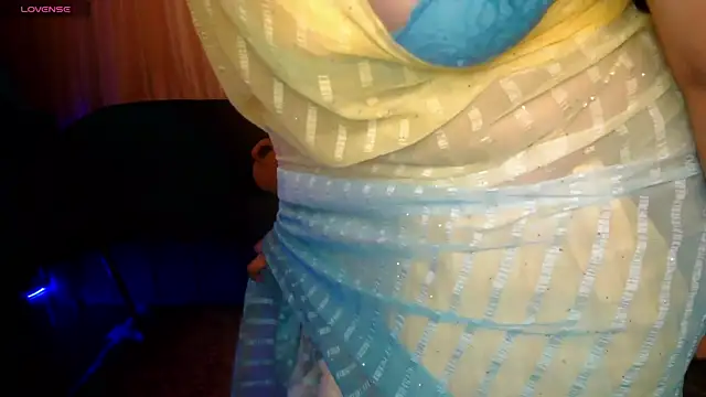 Sundari_apsara webcam