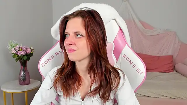 FreyaVeys webcam