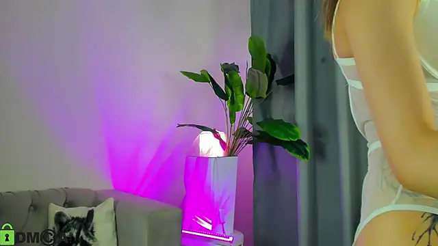 Bunny_Elsy webcam