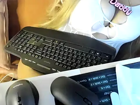 krizmabang webcam