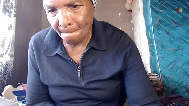 NaughtyGranny live cam
