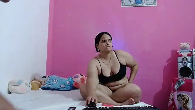 brunnette_hot webcam