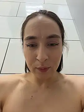 Holly_Play webcam