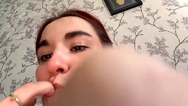 YoshikoMeow webcam